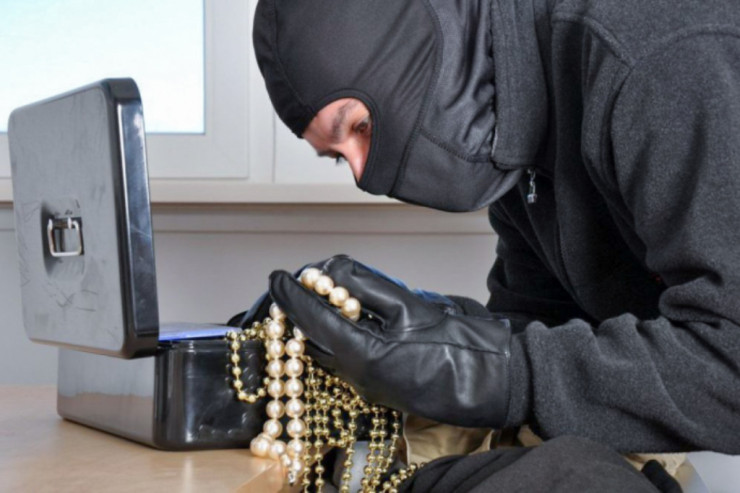 20-dən çox evdən  oğurluq edənlər   saxlanıldı -VİDEO 