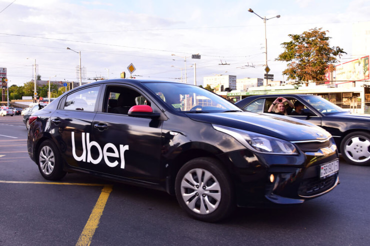 "Uber"in işçilərinə hücum oldu