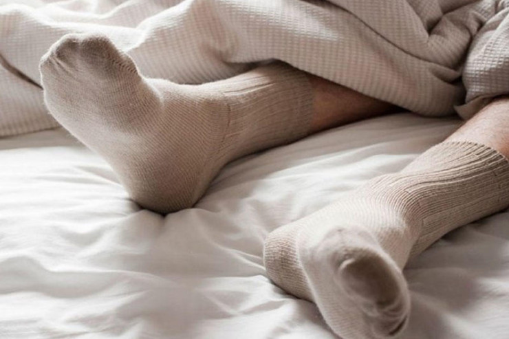 Niyə corab  geyilməlidir? – Mütəxəssislər açıqladı