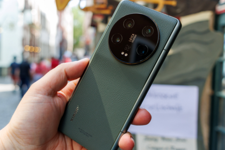 Bu yeni telefonun ekranından  narazı qaldılar 