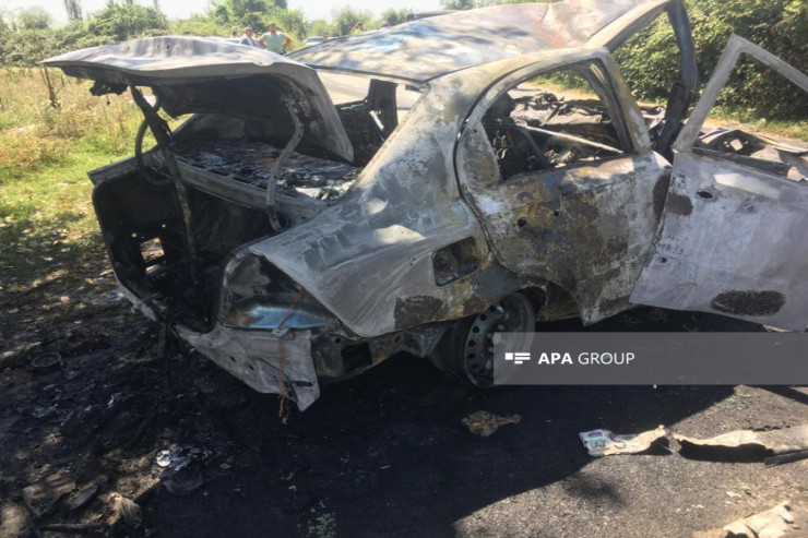 Balakəndə sürücünün diri-diri yandığı avtomobilin VİDEOSU  +18