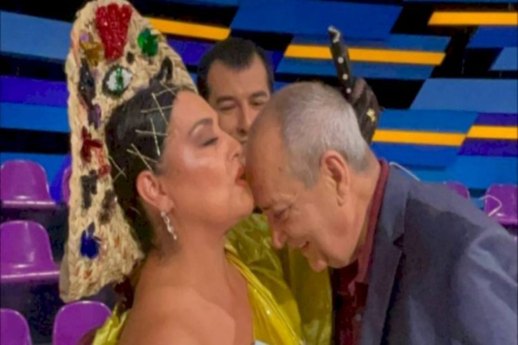 Rasim Balayev:   Elza Seyidcahanın AYB-yə üzvlüyü qiyamət əlamətidir