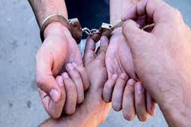 Göyçayda qadın kişi ilə birləşib ev yardı 