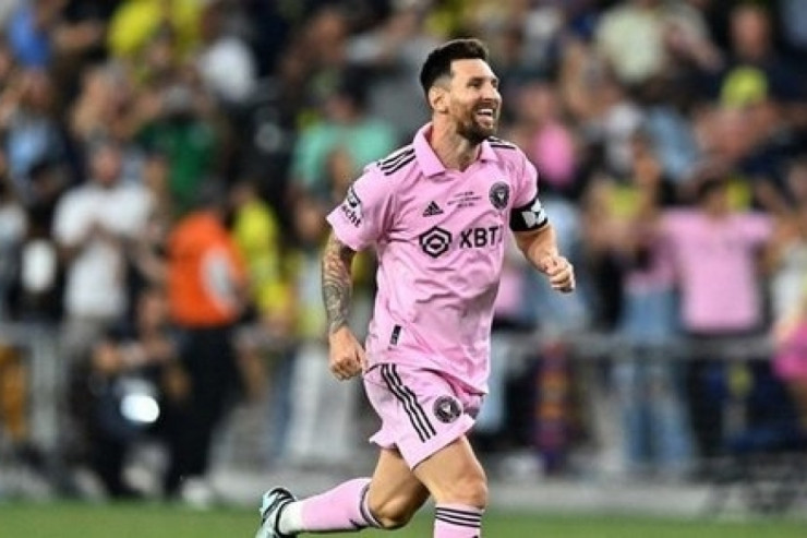 Messi peşəkar karyerasının sonu ilə bağlı sualı cavablandırdı
