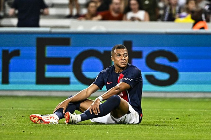 Mbappe PSJ ilə müqaviləni yenə uzatmadı 