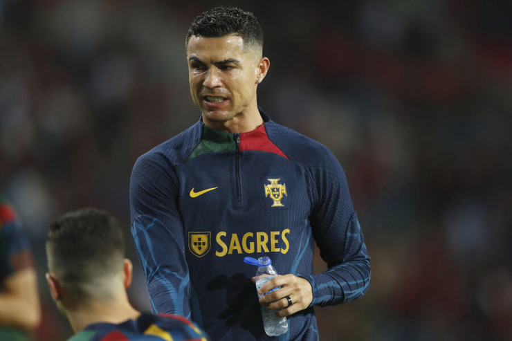 Ronaldo Messinin adını qışqıran azarkeşlərə belə cavab verdi 