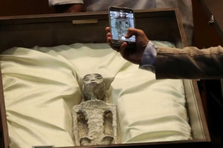 Mumiyalanmış “yadplanetlilərin” qalıqlarında naməlum DNTaşkar edildi