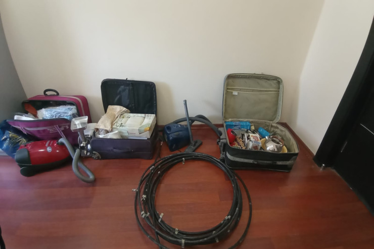 Daha bir oğru qohum evi seçdi - YAXALANDI 