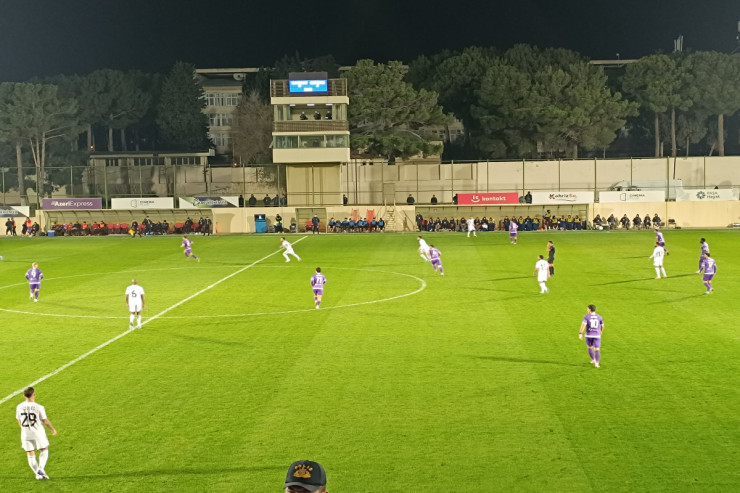 "Qarabağ" "Sumqayıt"ı  darmadağın   etdi