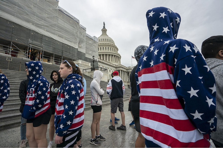 Amerikalılar ABŞ-ın  növbəti prezidenti   kimi görürlər? - SORĞU
