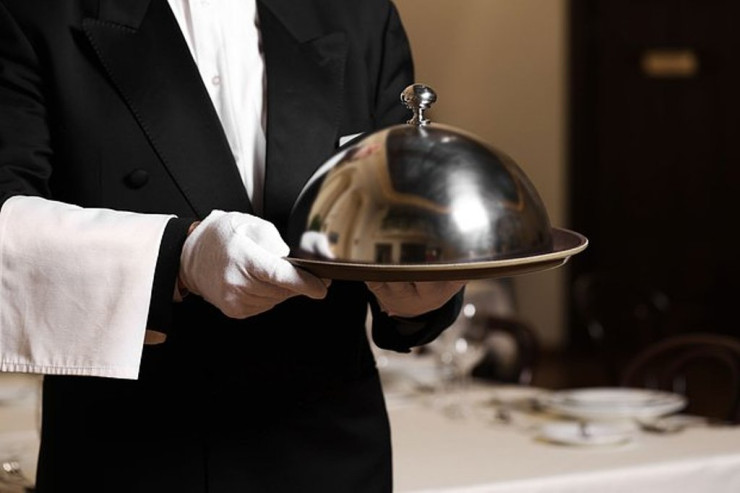 Öküz cinsi orqanından  yemək bişirən restoran açıldı