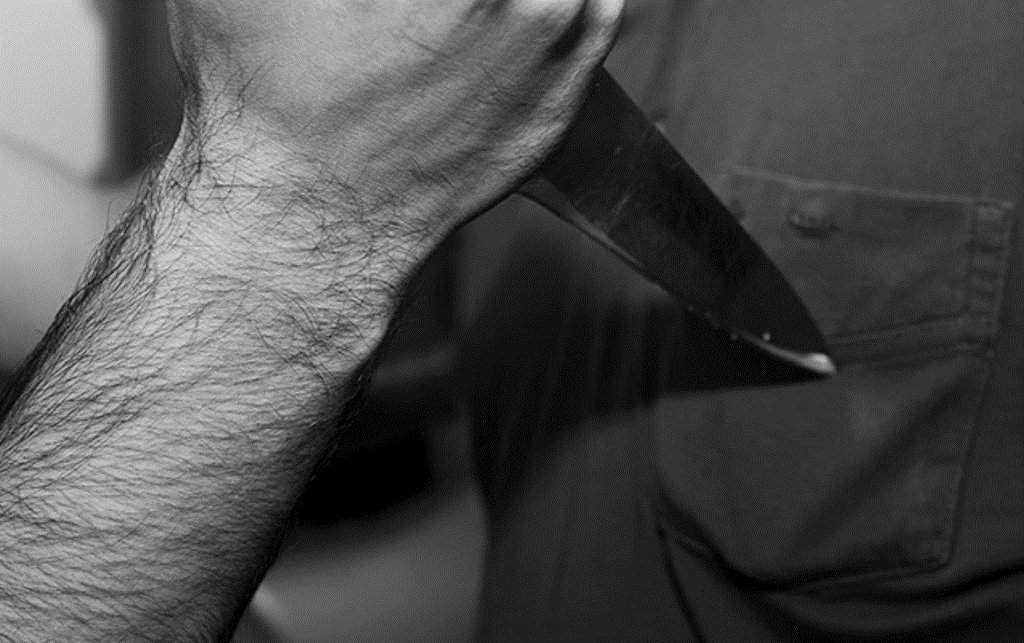 Kafedə QANLI OLAY:  azərbaycanlı sinəsindən vurdu