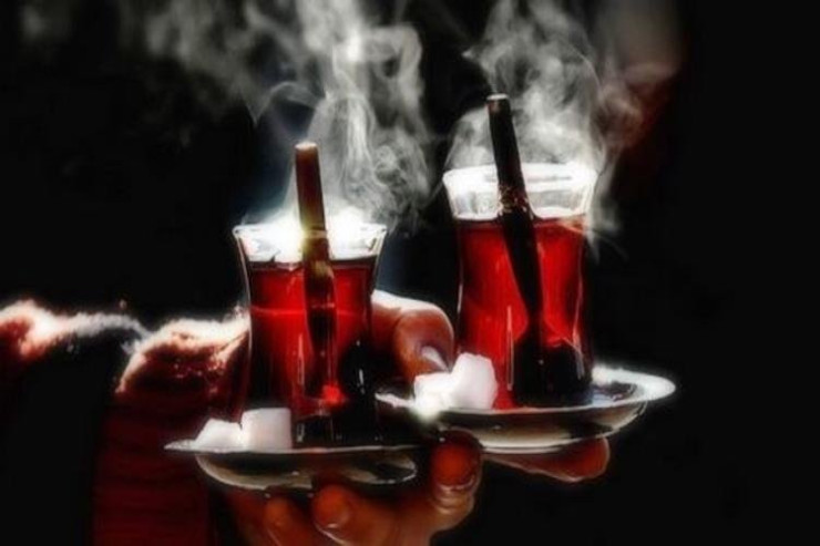 Qaynar çayın TƏHLÜKƏSİ:  Orqanizmi məhv edir