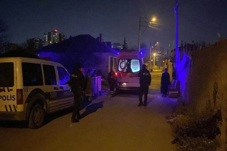 20 günlük körpə ölü tapıldı