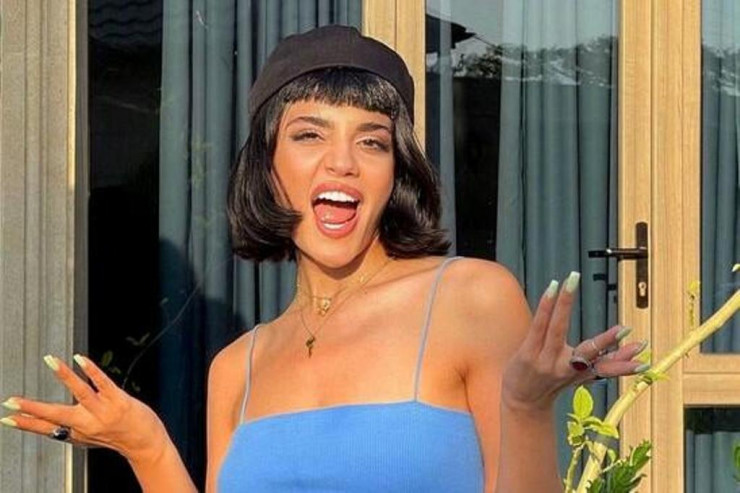 Hiss:  "Efirlərə çox çıxanda dəyərsizləşirsən"