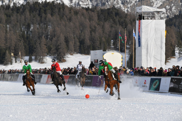  “Land of fire” komandası qar polosu yarışında 1-ci yeri qazandı