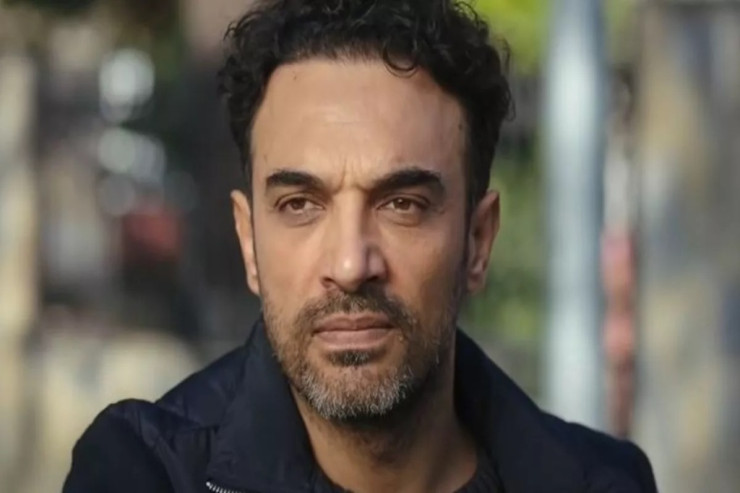 Ailəsi dağıntılar altında qalan məşhur aktyor göz yaşları içində yardım istədi