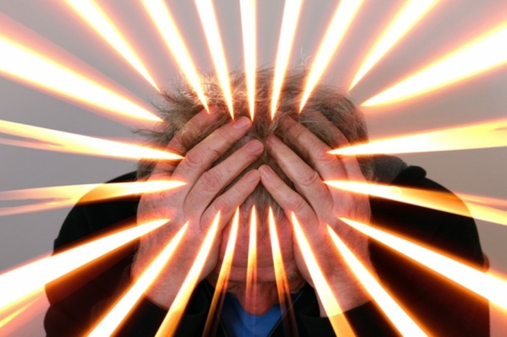 İdarəolunmaz qəzəb və şiddətli narahatlıq:  Zehni tükənmə   əlamətləri AÇIQLANDI