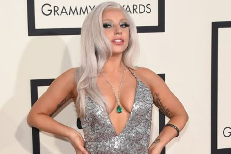 Ledi Qaqaya  fırıldaqçılıq   İTTİHAMI