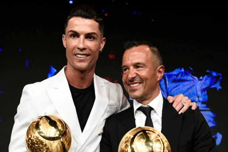 Ronaldo agenti ilə mübahisə edib qovdu