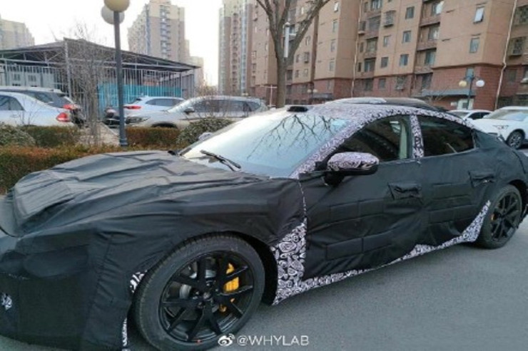 "Xiaomi" yeni avtomobilini  test etdi: Ancaq dizaynını gizlətdi