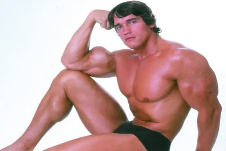 Arnold Şvartsenegger Ukrayna ilə bağlı  KLİPƏ ÇƏKİLDİ   -  VİDEO 