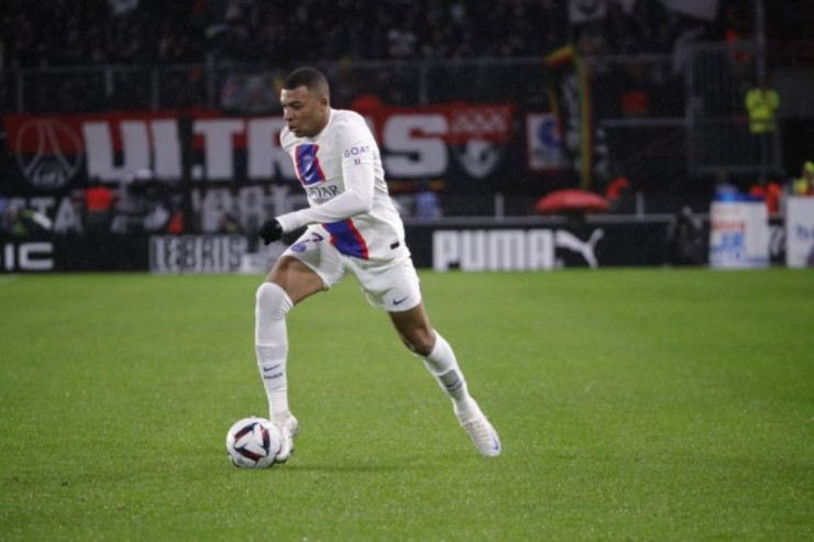 Mbappe  300-ə çatdı 