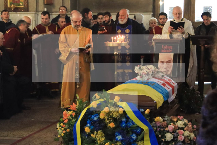 Vaxtanq Kikabidze ilə vida mərasimi keçirilir - FOTO 
