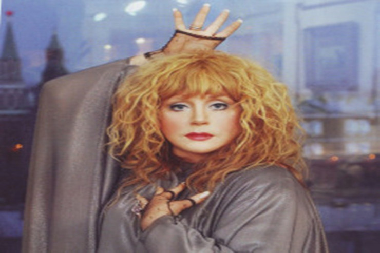 Alla Puqaçova nə qədər QAZANIR? 