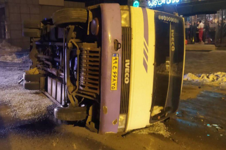 Təbrizdə avtobus qəzası:  1 ölü, 11 yaralı 