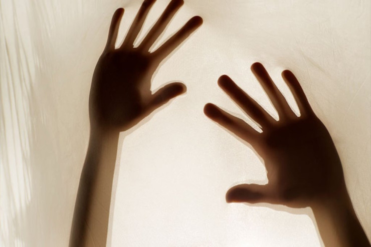 Tanınmış prodüserə daha bir  zorlama   İTTİHAMI