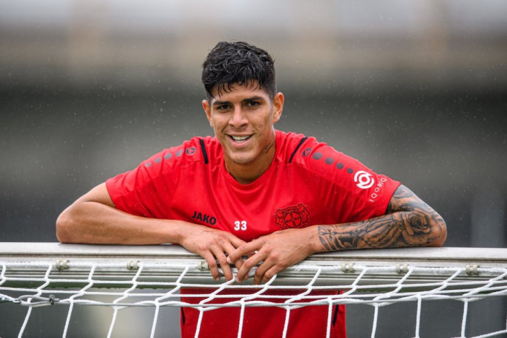 21 yaşlı oyunçu üçün  25 milyonluq   təklif