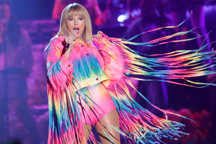 Müğənni Teylor Svift