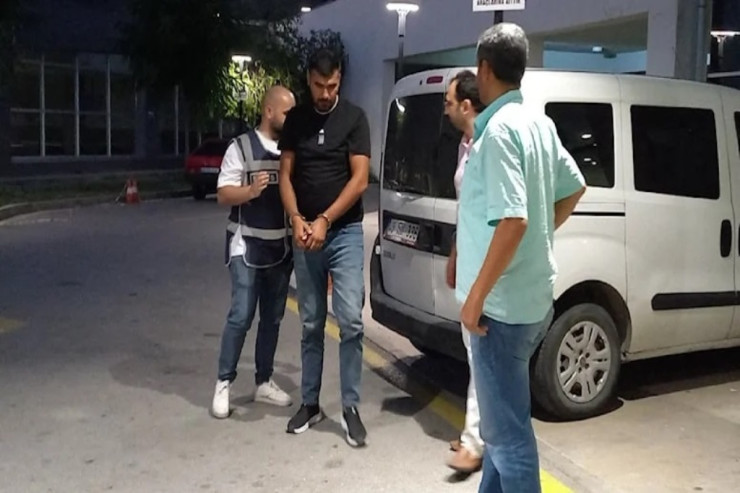 Anası ilə dalaşdı, başından  VURUB QAÇDI 