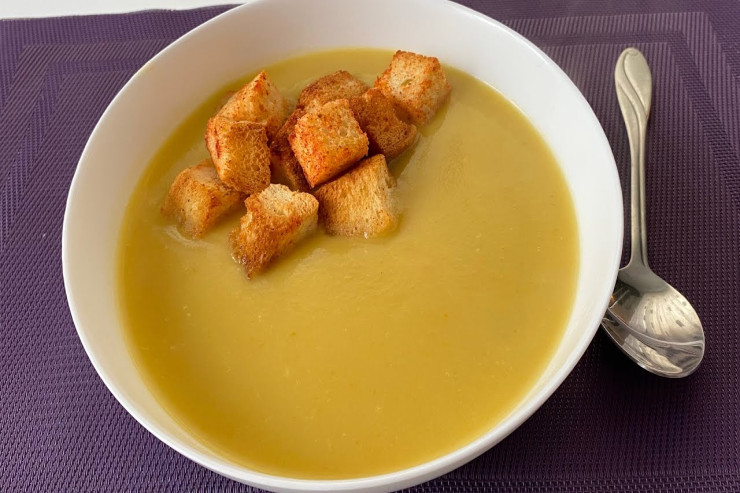 Çox xeyirli  və asan hazırlanan şorba resepti