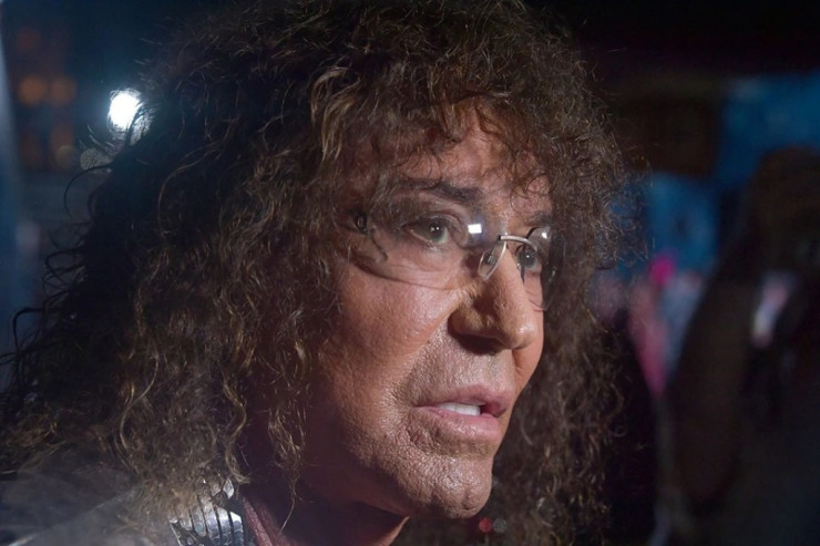 Məşhur müğənnidən XƏBƏR var -  Vəziyyəti ağırdır 