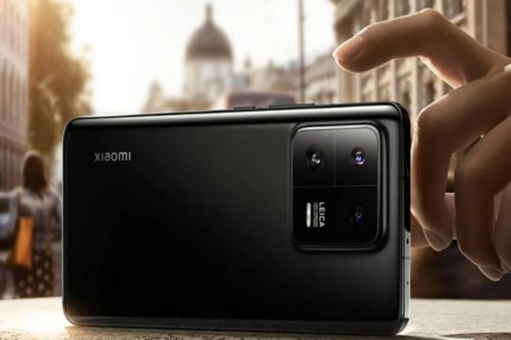 1 mm çərçivəli ilk smartfon bu tarixdə  istehsal olunacaq