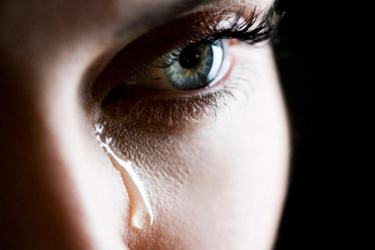 İnsanın göz yaşlarını  ANALİZ ETDİLƏR 