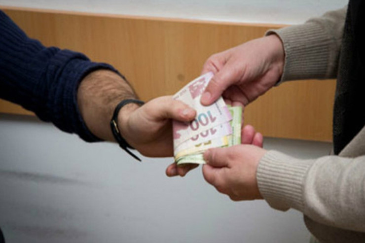  İsmayıllıda ŞOK:   Ər-arvad kişini ölümlə hədələyib pul tələb etdi