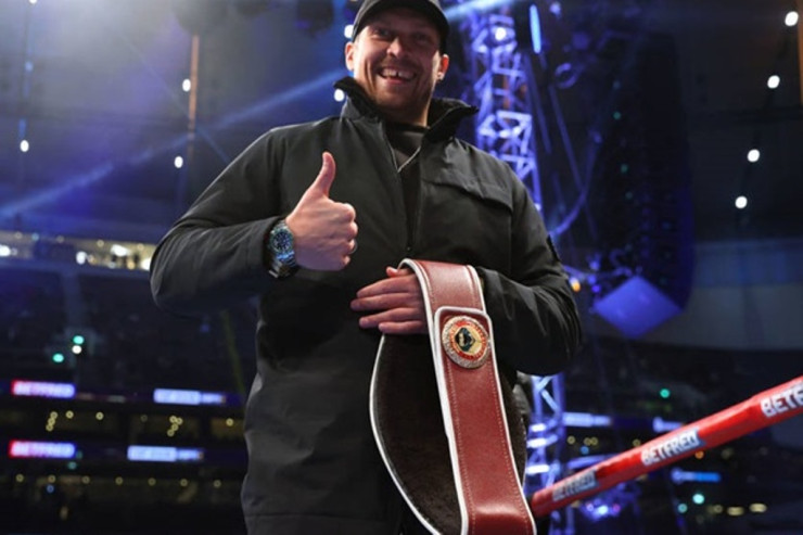 Fyuri ilə döyüşsə,  görün nə qədər   qazanacaq