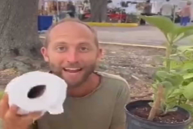 Tualet kağızından istifadəni dayandırdı,  minlərlə dollara   qənaət etdi