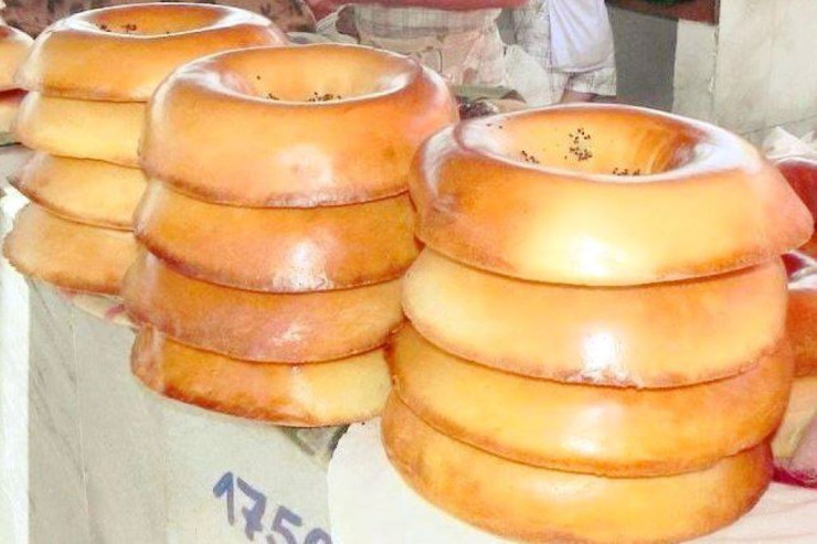 Məşhur özbək çörəyi belə hazırlanır-VİDEO 