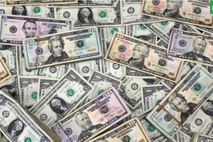 Taksi sürücüsü 1 saatda  milyonçu oldu,   qorxdu