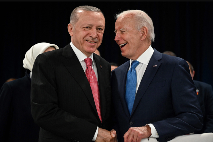 Ərdoğan Baydenlə Vilnüsdə görüşə bilər