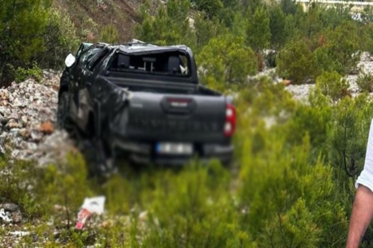Keçmiş iqtisadiyyat naziri qəzaya düşdü