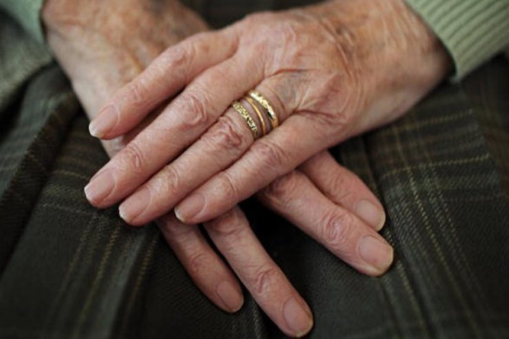 Bakıda 74 yaşlı qadına  qarşı SOYĞUNÇULUQ