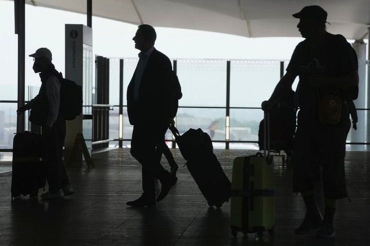 Dollar milyonçuları Rusiyadan  kütləvi şəkildə   qaçır