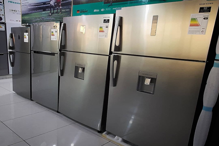 Məişət texnikası mağazasını sel basdı, soyuduclar... -VİDEO 