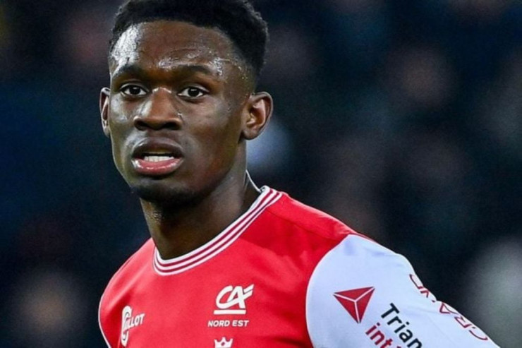 “İnter” onu icarəyə götürməyə çalışır