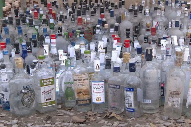 İranda spirtli içkidən 95 nəfər zəhərləndi,  14-ü öldü  